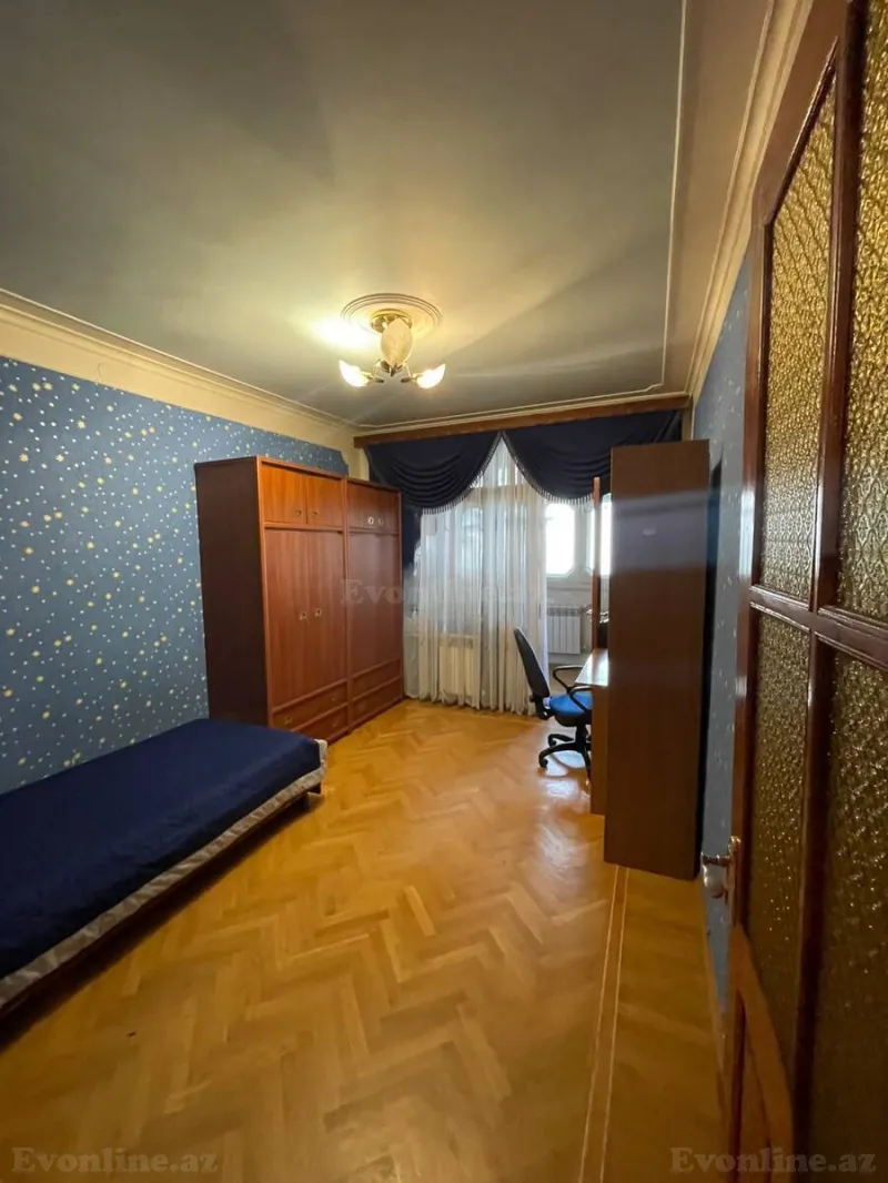 Satılır 5 otaqlı Mənzil Köhnə tikili 130 m² Azadlıq prospekti m. - şəkil 6