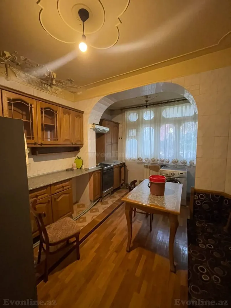 Satılır 5 otaqlı Mənzil Köhnə tikili 130 m² Azadlıq prospekti m. - şəkil 7