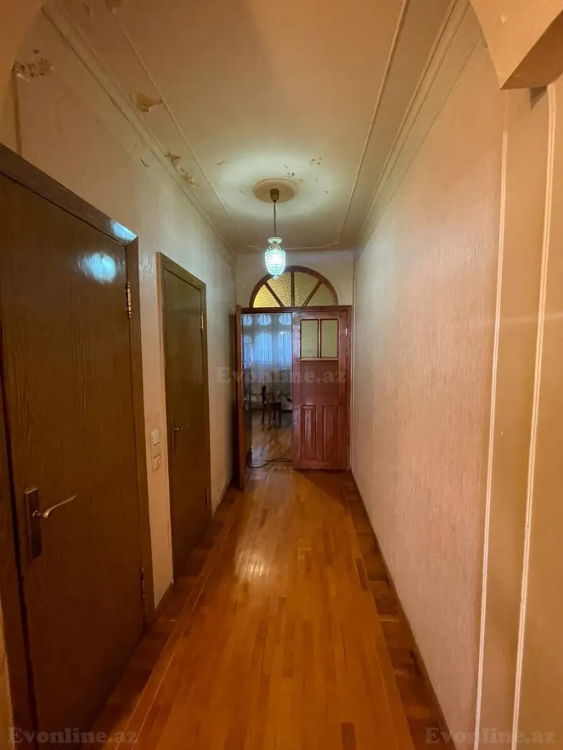 Satılır 5 otaqlı Mənzil Köhnə tikili 130 m² Azadlıq prospekti m. - şəkil 14