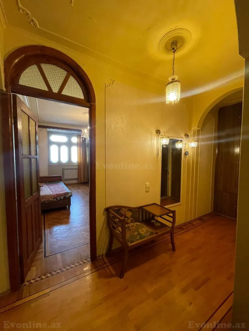 Satılır 5 otaqlı Mənzil Köhnə tikili 130 m² Azadlıq prospekti m. - şəkil 15