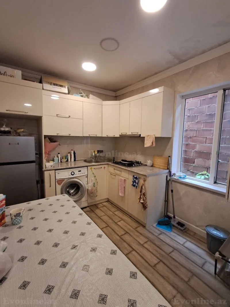 Satılır 5 otaqlı Həyət evi 175 m² İnşaatçılar m. - şəkil 10