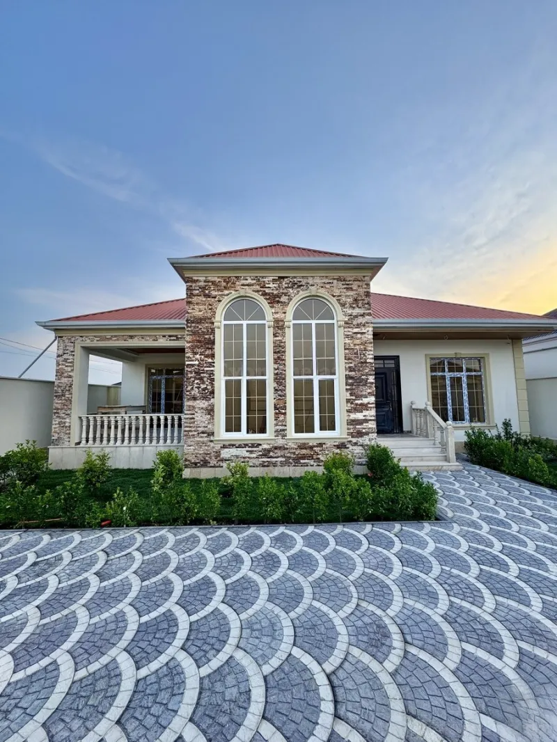 4 otaqlı Həyət evi 135 m² Binə Satılır