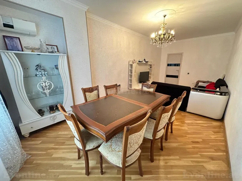 Satılır 3 otaqlı Mənzil Yeni tikili 130 m² İnşaatçılar m. - şəkil 2