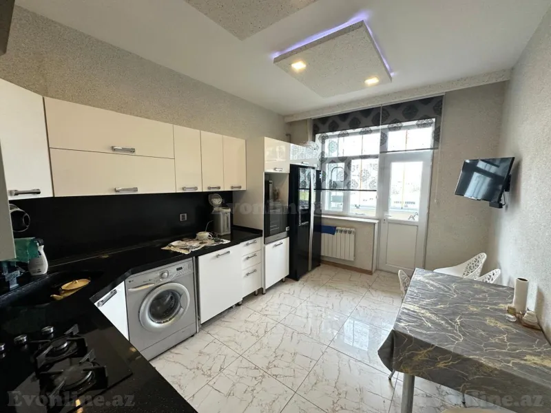 Satılır 3 otaqlı Mənzil Yeni tikili 130 m² İnşaatçılar m. - şəkil 7