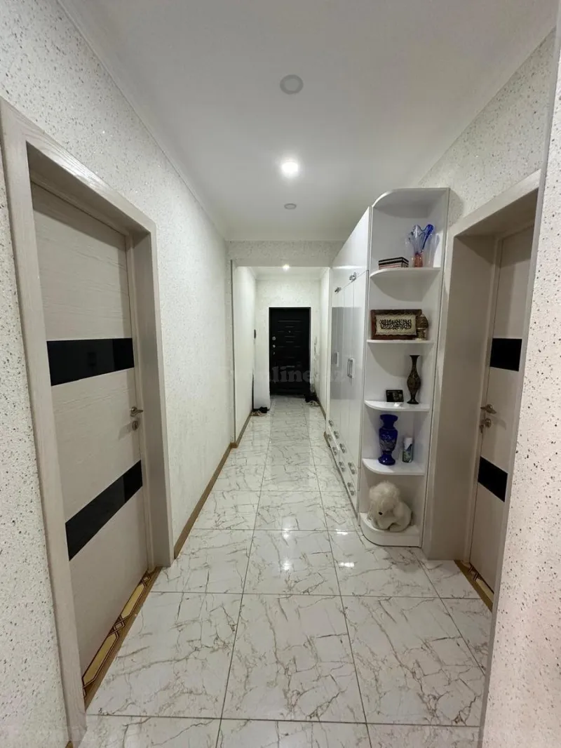 Satılır 3 otaqlı Mənzil Yeni tikili 130 m² İnşaatçılar m. - şəkil 8