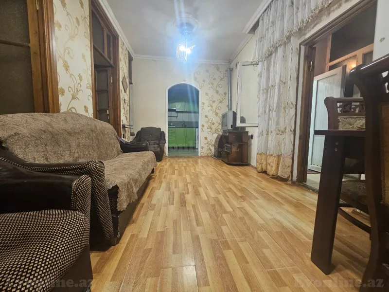 Kirayə verilir 3 otaqlı Mənzil Köhnə tikili 80 m² 28 May m.