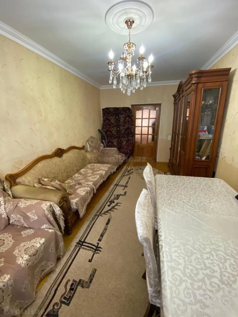 Satılır 3 otaqlı Mənzil Köhnə tikili 72 m² Qaraçuxur - şəkil 2
