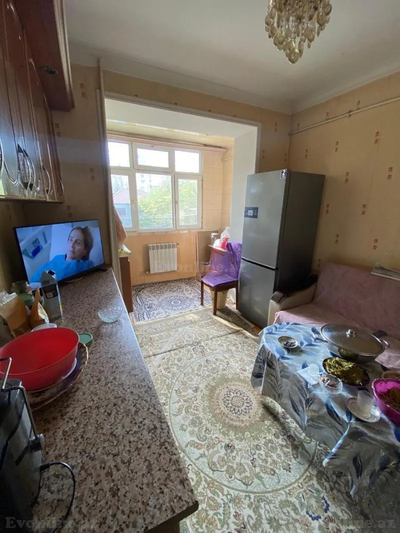 Satılır 3 otaqlı Mənzil Köhnə tikili 72 m² Qaraçuxur - şəkil 11