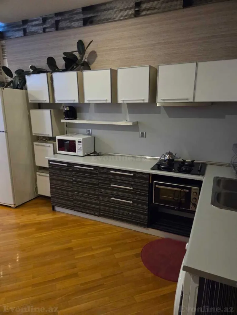 Kirayə verilir 3 otaqlı Mənzil Yeni tikili 165 m² 28 May m. - şəkil 5