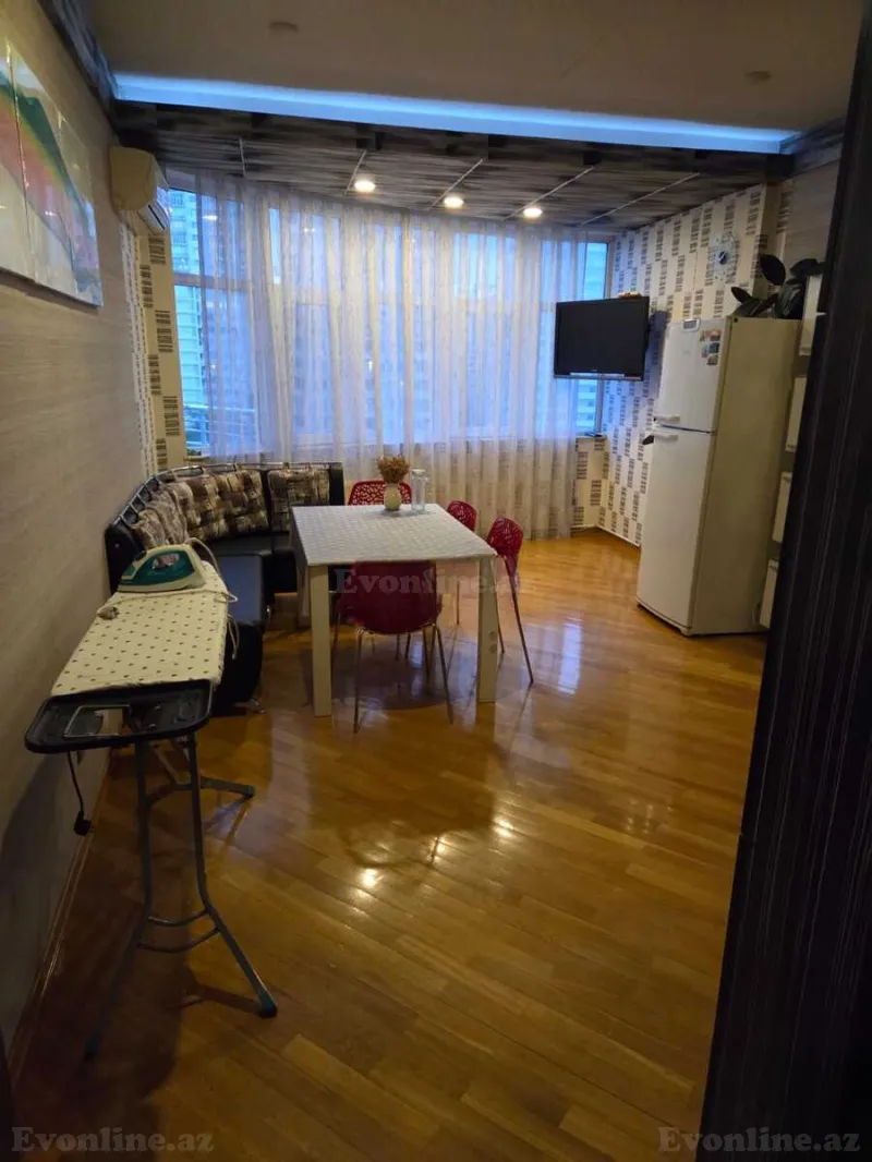 Kirayə verilir 3 otaqlı Mənzil Yeni tikili 165 m² 28 May m. - şəkil 6
