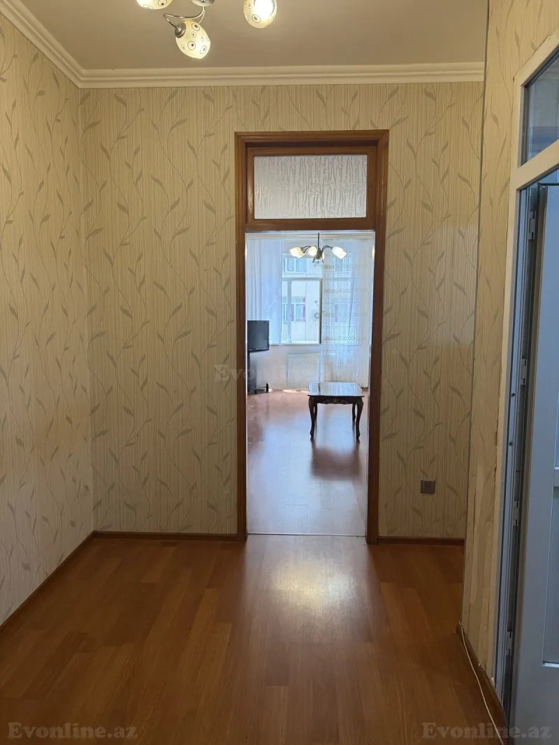3 otaqlı Mənzil 90 m² Nəriman Nərimanov m. Kirayə verilir