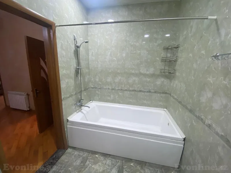 Kirayə verilir 3 otaqlı Mənzil Yeni tikili 148 m² Xətai m. - şəkil 2
