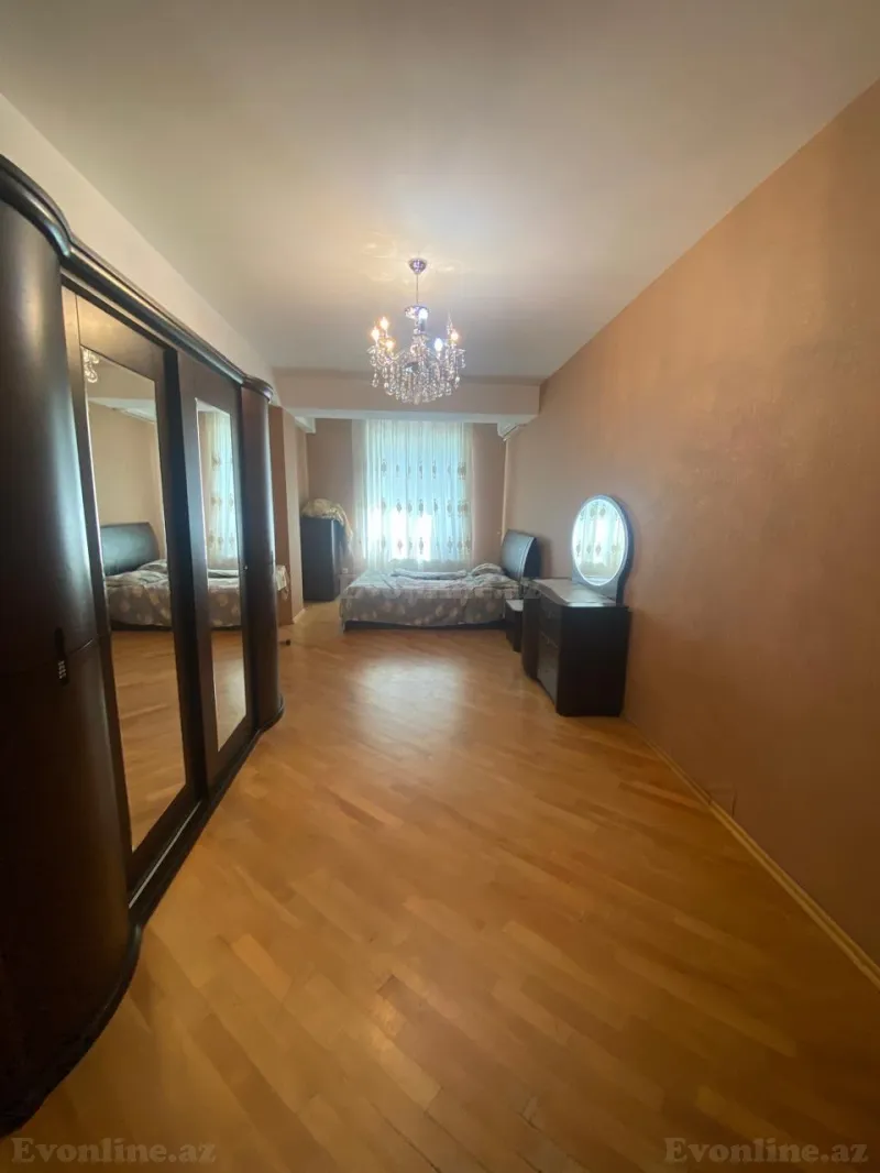 Kirayə verilir 3 otaqlı Mənzil Yeni tikili 148 m² Xətai m. - şəkil 3