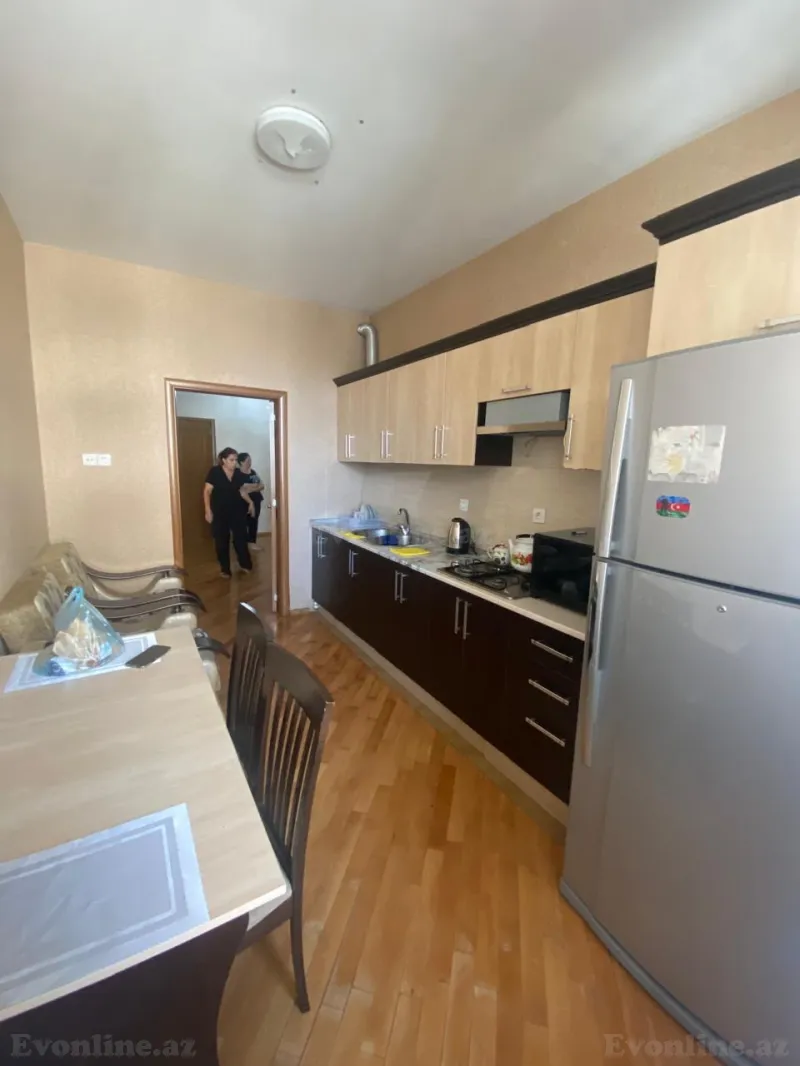 Kirayə verilir 3 otaqlı Mənzil Yeni tikili 148 m² Xətai m. - şəkil 9