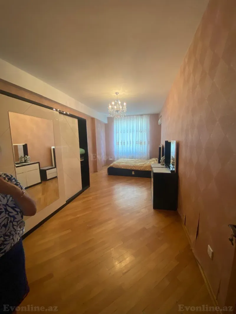 Kirayə verilir 3 otaqlı Mənzil Yeni tikili 148 m² Xətai m. - şəkil 10
