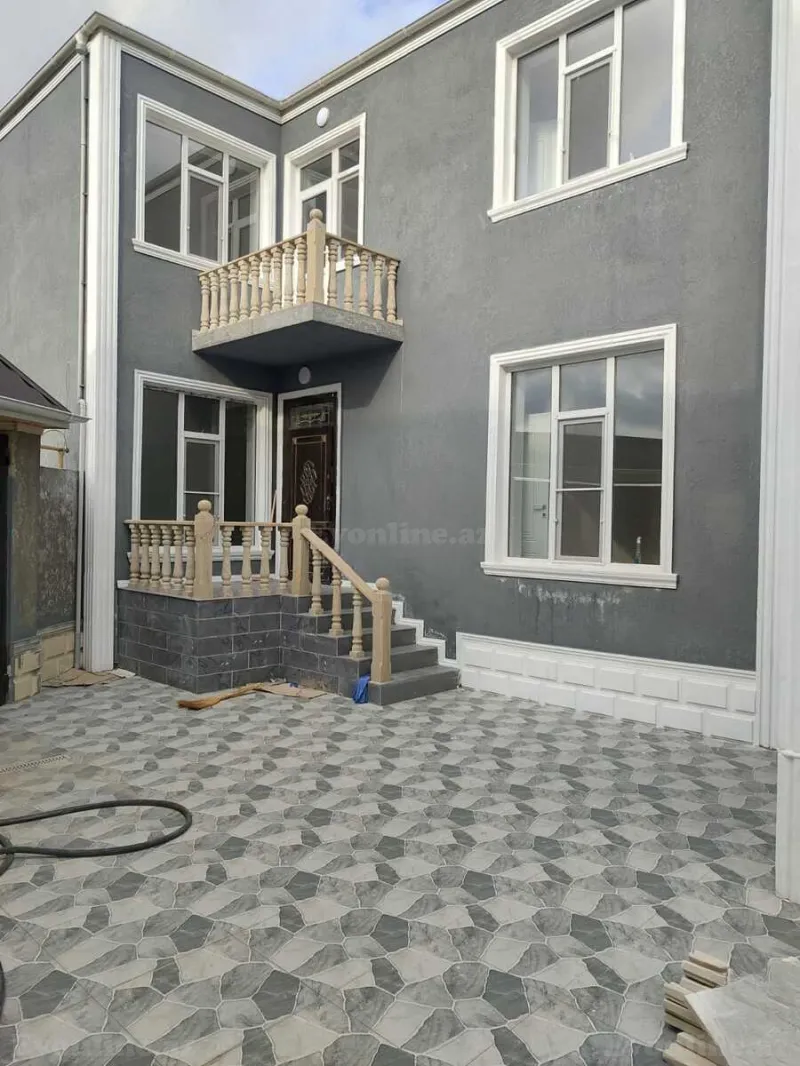 4 otaqlı Həyət evi 110 m² Bakıxanov Satılır