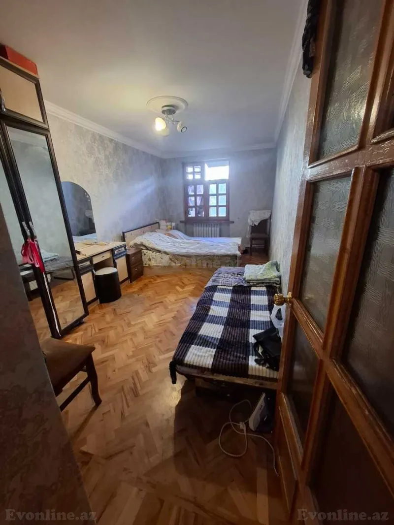 Satılır 3 otaqlı Mənzil Köhnə tikili 65 m² Nəriman Nərimanov m. - şəkil 4