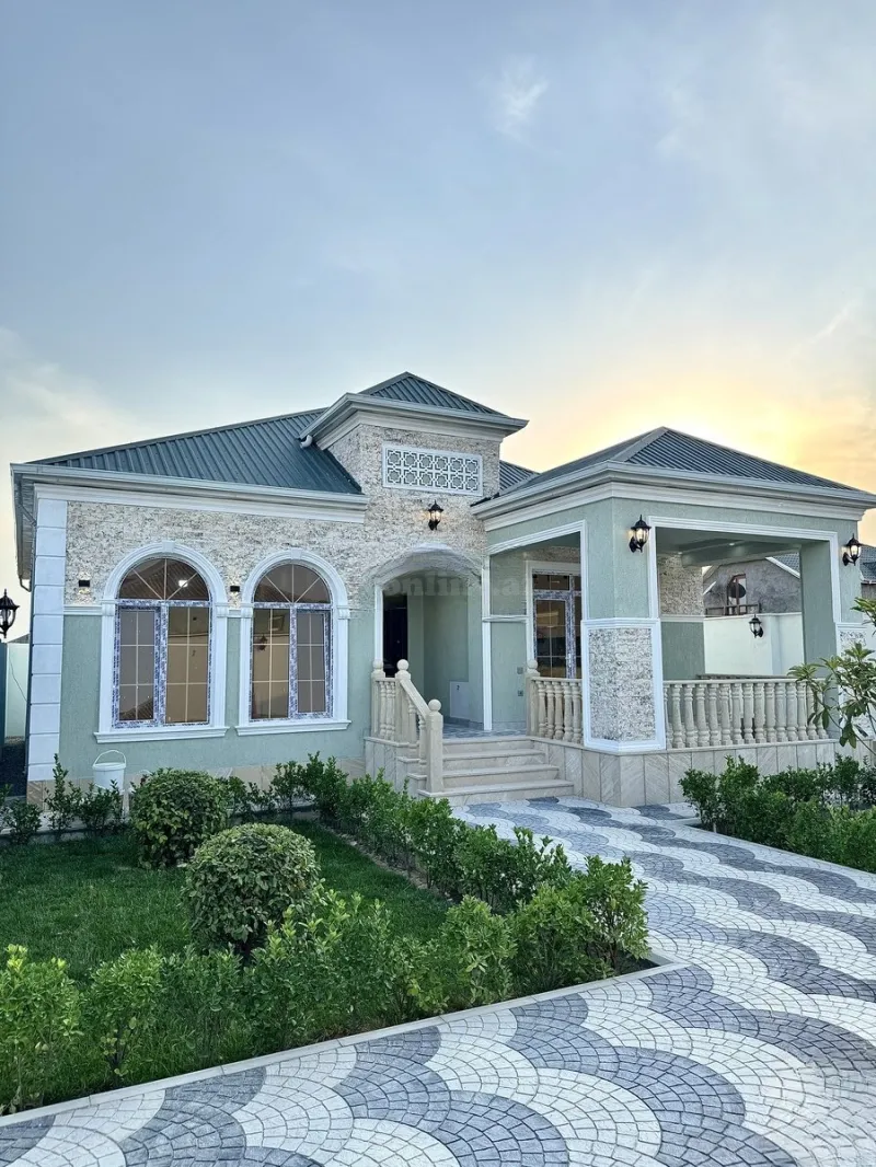4 otaqlı Həyət evi 135 m² Binə Satılır