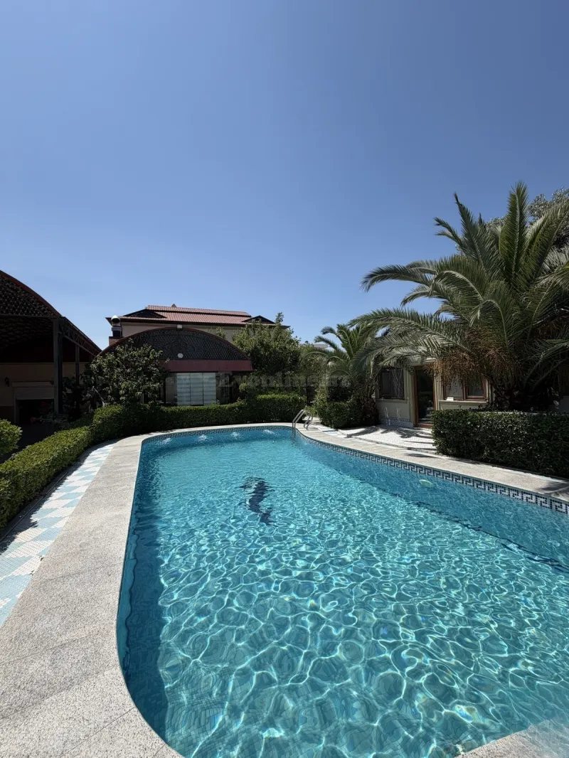 5 otaqlı Həyət evi 400 m² Pirşağı Kirayə verilir
