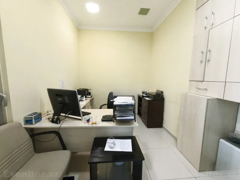 Kirayə verilir Ofis 650 m² 8 Noyabr m. - şəkil 8
