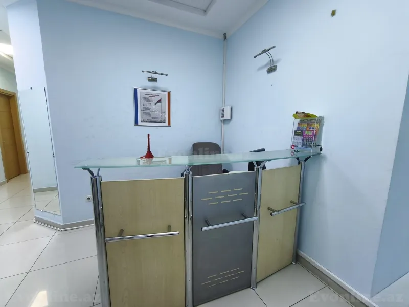 Kirayə verilir Ofis 650 m² 8 Noyabr m. - şəkil 9