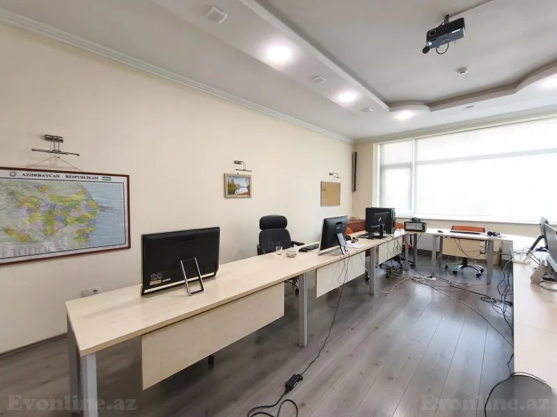 Kirayə verilir Ofis 650 m² 8 Noyabr m. - şəkil 11