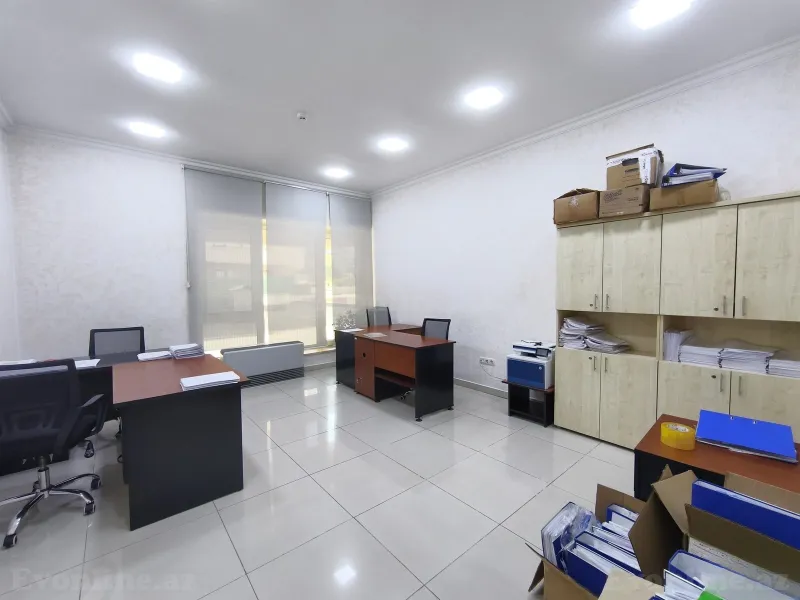 Kirayə verilir Ofis 650 m² 8 Noyabr m. - şəkil 14