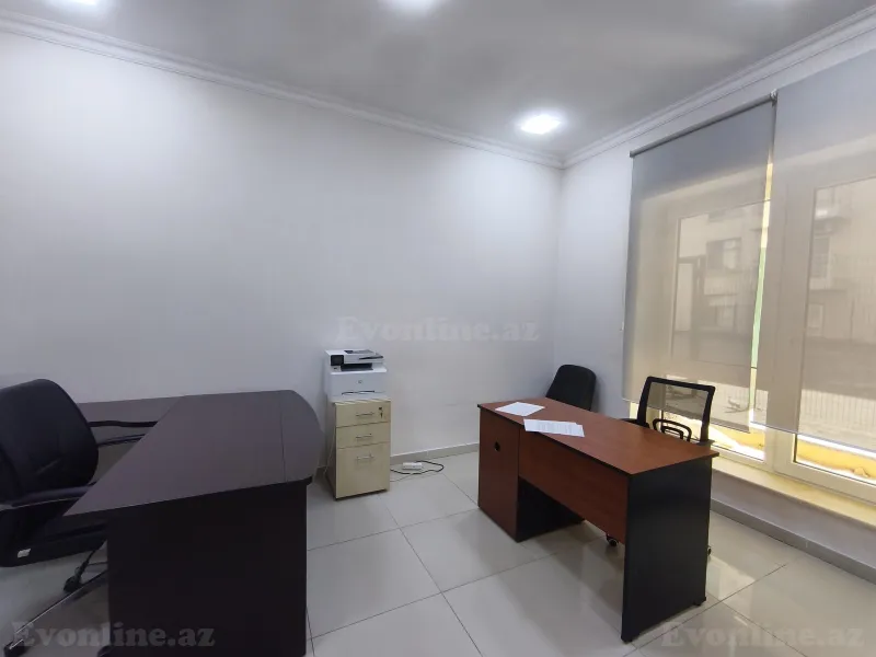 Kirayə verilir Ofis 650 m² 8 Noyabr m. - şəkil 15