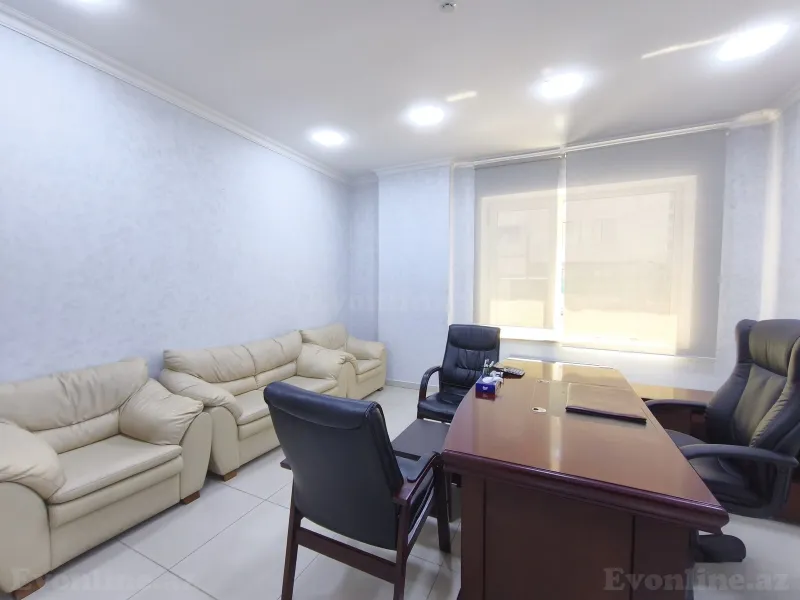 Kirayə verilir Ofis 650 m² 8 Noyabr m. - şəkil 16