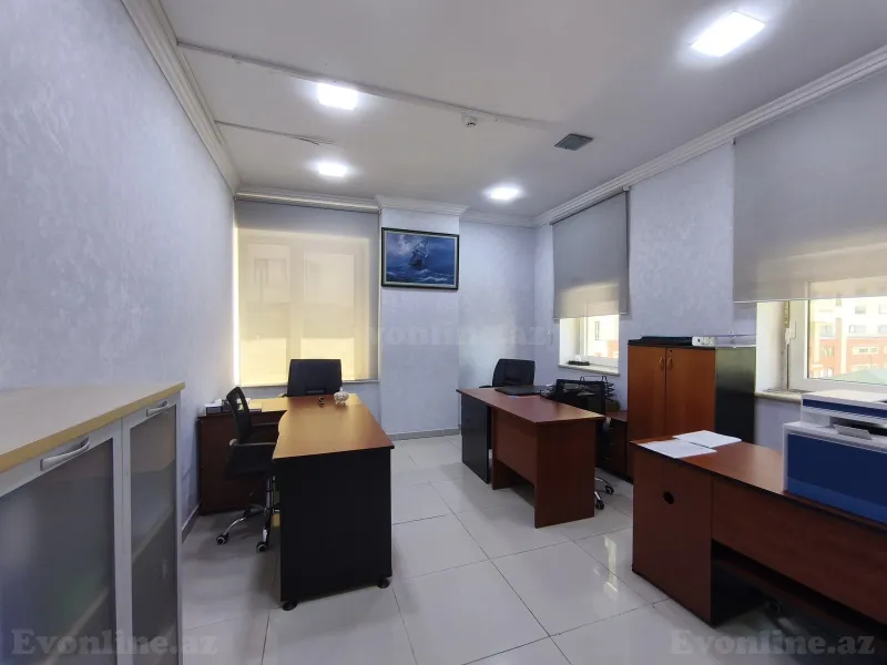 Kirayə verilir Ofis 650 m² 8 Noyabr m. - şəkil 17