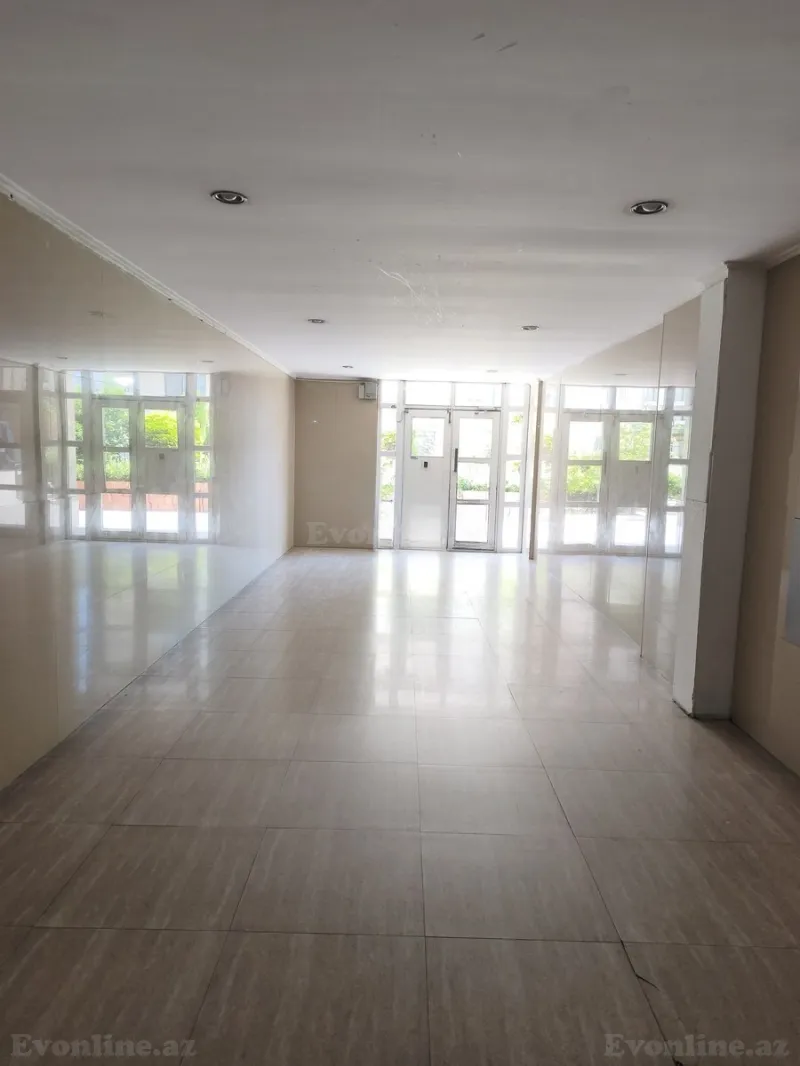 Kirayə verilir Ofis 650 m² 8 Noyabr m. - şəkil 20