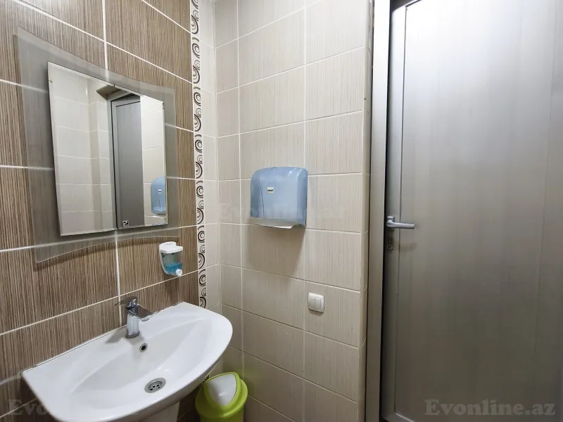 Kirayə verilir Ofis 650 m² 8 Noyabr m. - şəkil 22
