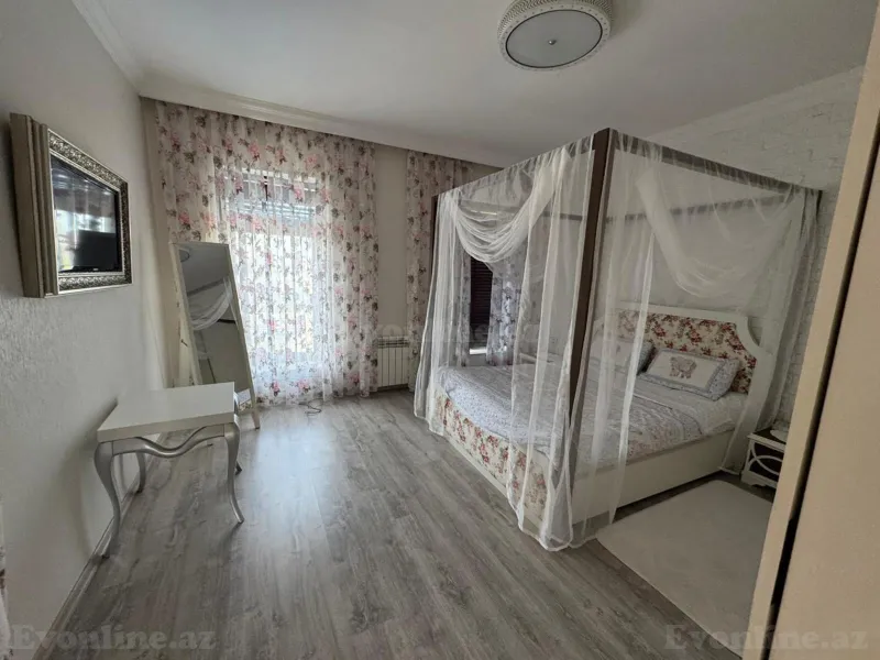 Kirayə verilir 4 otaqlı Həyət evi 250 m² Şüvəlan - şəkil 8