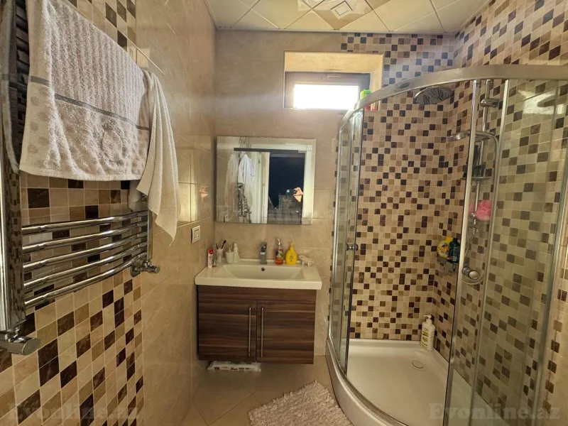 Kirayə verilir 4 otaqlı Həyət evi 250 m² Şüvəlan - şəkil 13