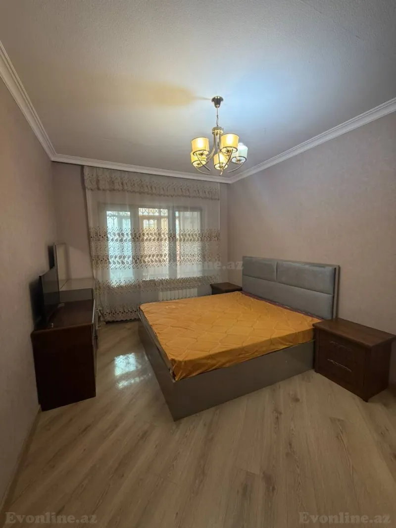Satılır 3 otaqlı Mənzil Köhnə tikili 90 m² Azadlıq prospekti m. - şəkil 2