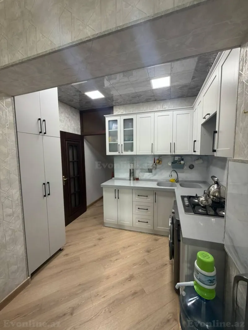 Satılır 3 otaqlı Mənzil Köhnə tikili 90 m² Azadlıq prospekti m. - şəkil 9