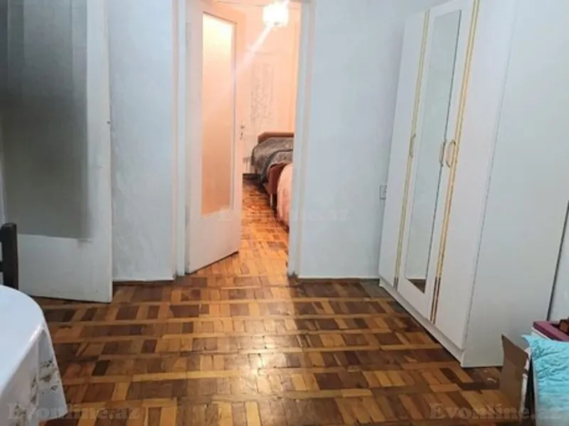 Kirayə verilir 3 otaqlı Mənzil Köhnə tikili 70 m² Nəsimi r.