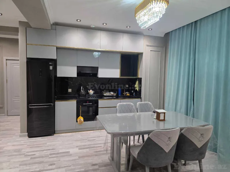 3 otaqlı Mənzil 100 m² İnşaatçılar m. Kirayə verilir