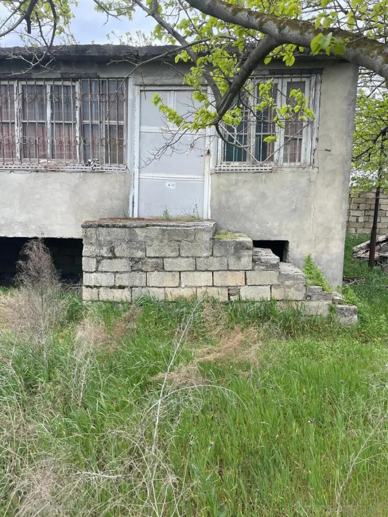 3 otaqlı Həyət evi 100 m² Novxanı Satılır