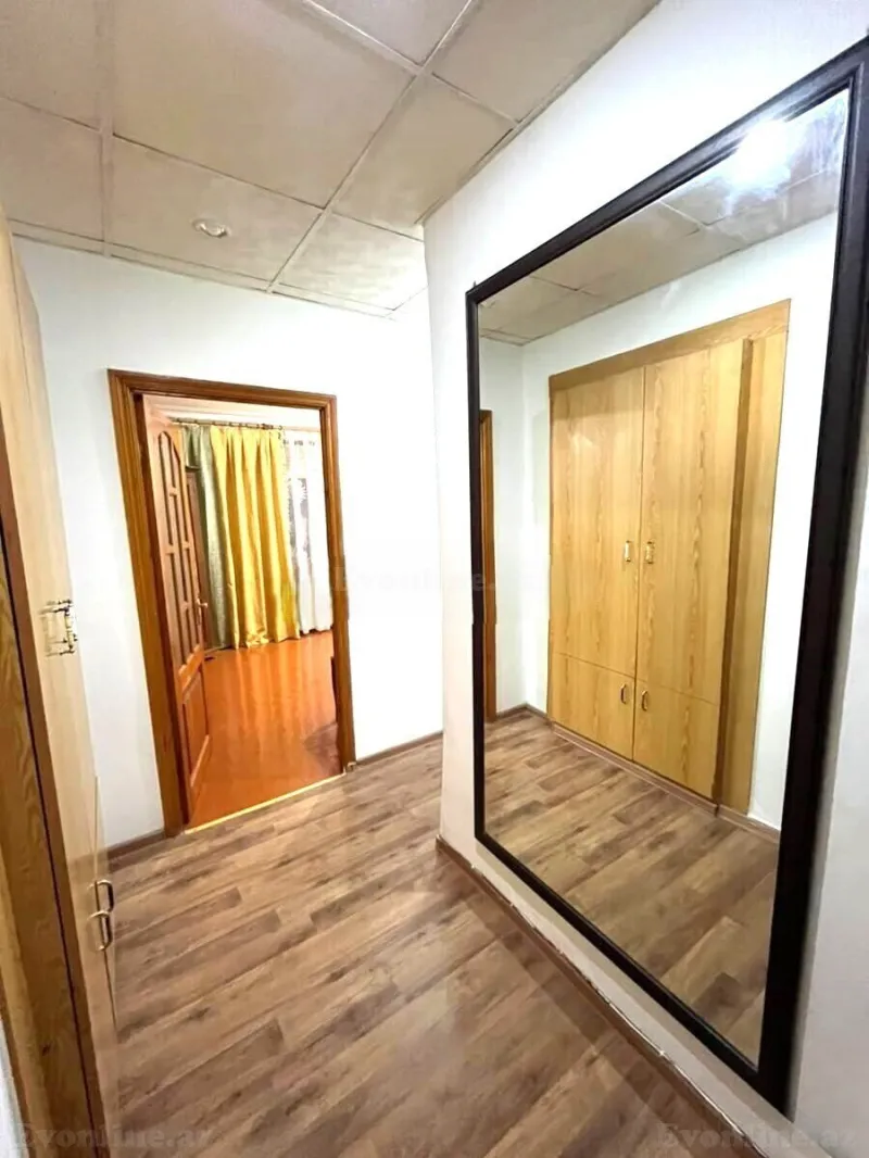Kirayə verilir 2 otaqlı Mənzil Köhnə tikili 40 m² Neftçilər m. - şəkil 4