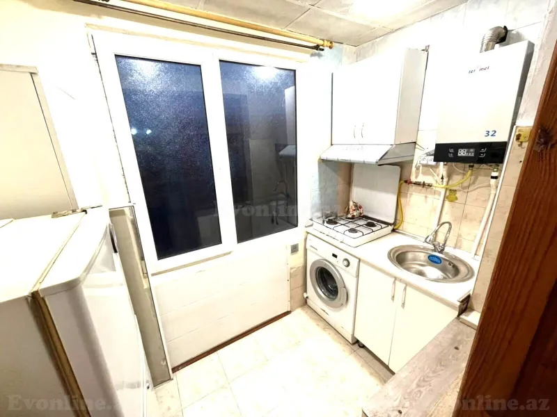Kirayə verilir 2 otaqlı Mənzil Köhnə tikili 40 m² Neftçilər m. - şəkil 12