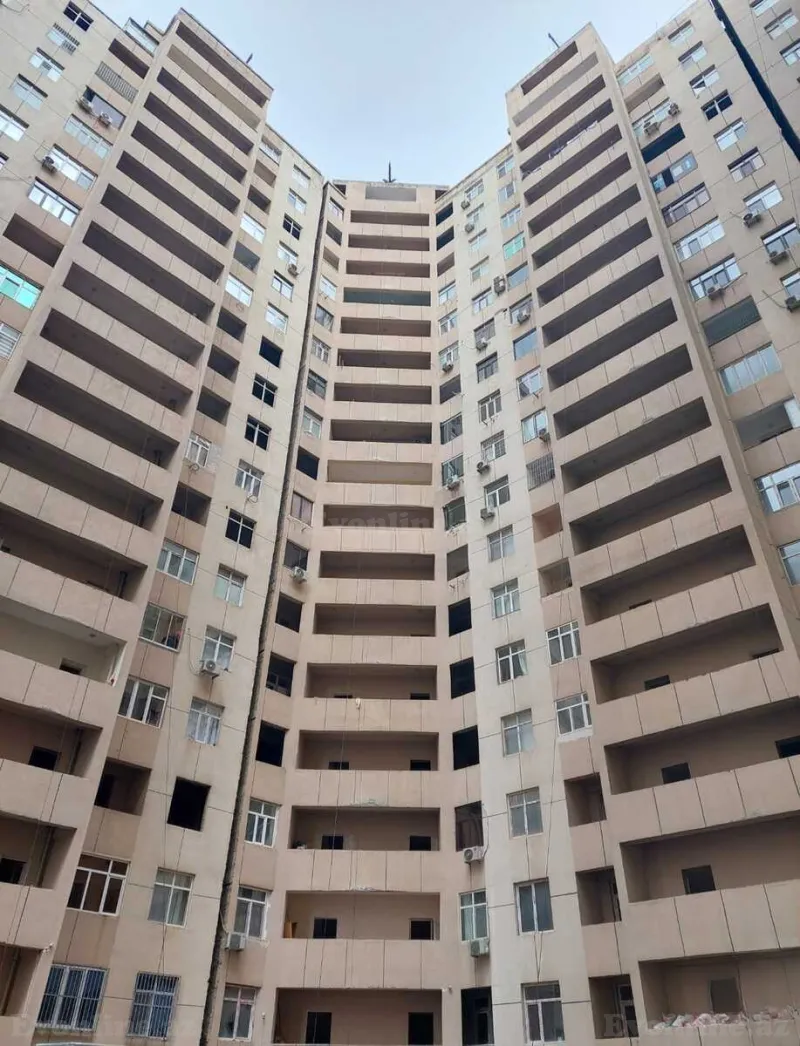 Satılır 3 otaqlı Mənzil Yeni tikili 134 m² 8-ci mikrorayon