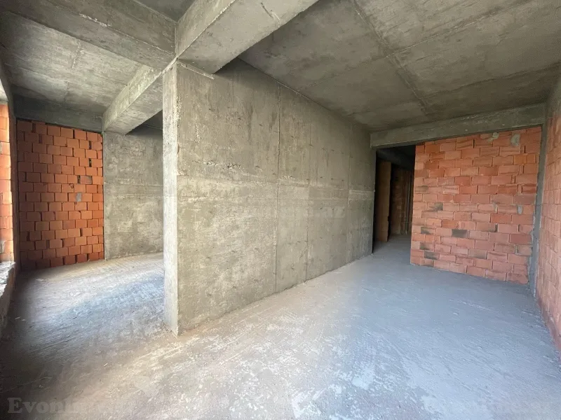 Satılır 3 otaqlı Mənzil Yeni tikili 134 m² 8-ci mikrorayon - şəkil 2