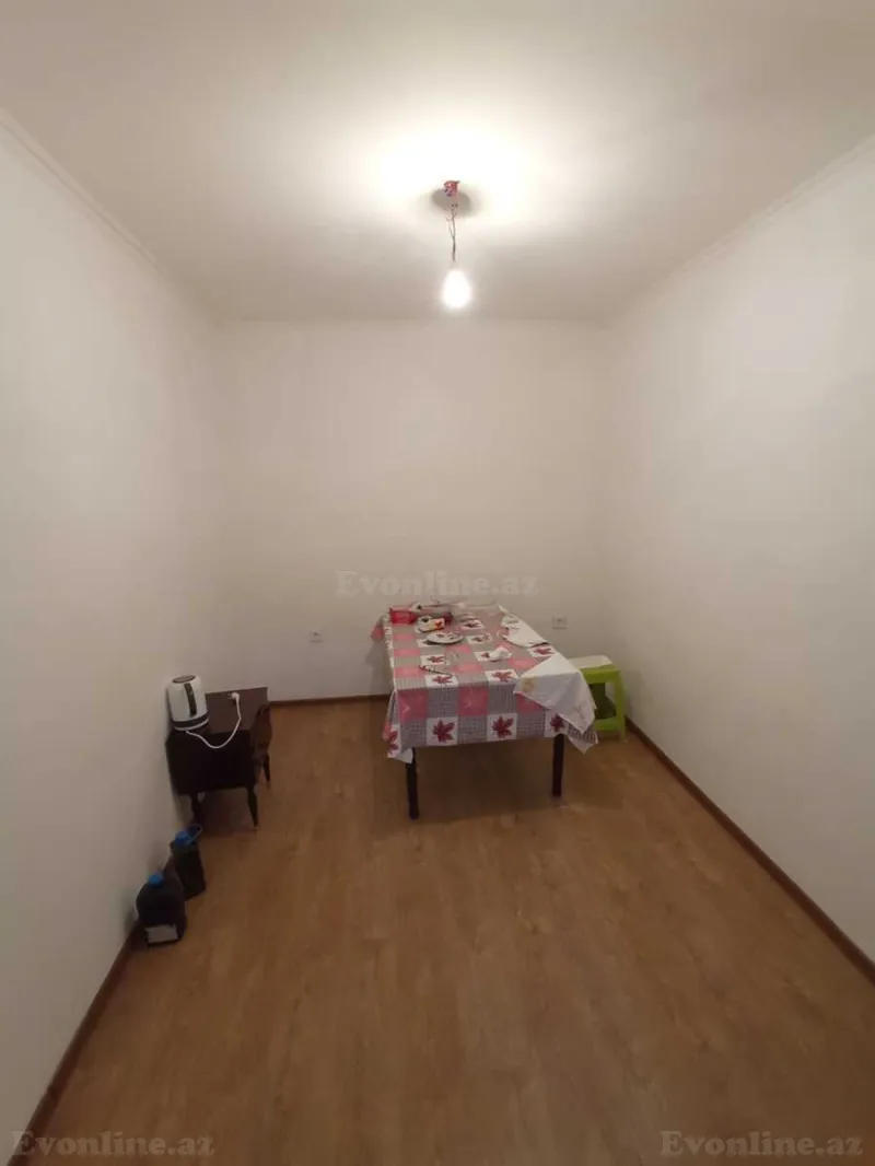 Satılır 1 otaqlı Mənzil Köhnə tikili 14 m² Nizami m.