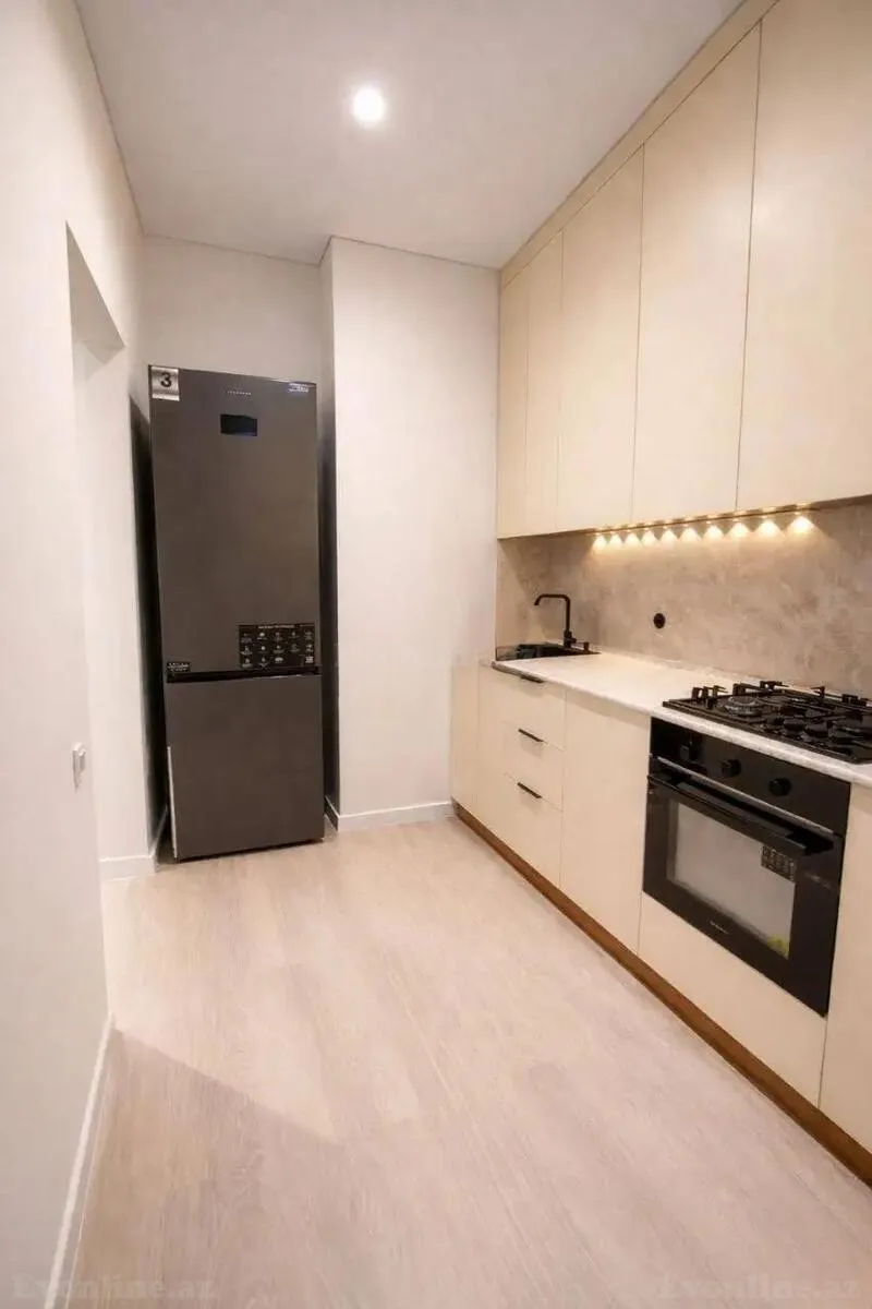 Kirayə verilir 2 otaqlı Mənzil Yeni tikili 55 m² İnşaatçılar m. - şəkil 2