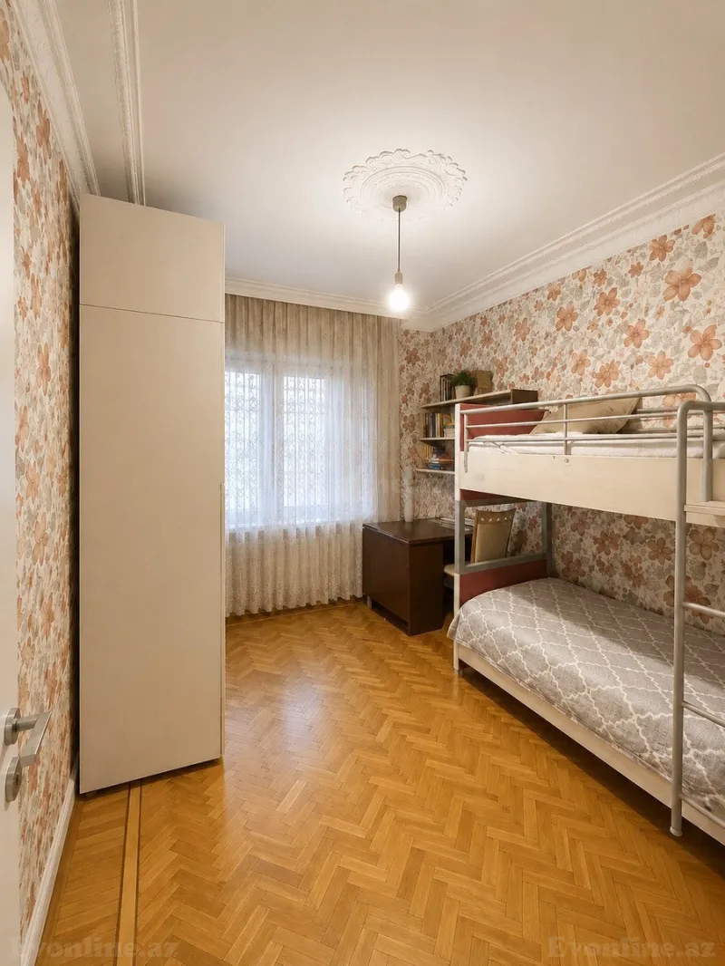 Satılır 5 otaqlı Mənzil Köhnə tikili 120 m² 8-ci mikrorayon - şəkil 3