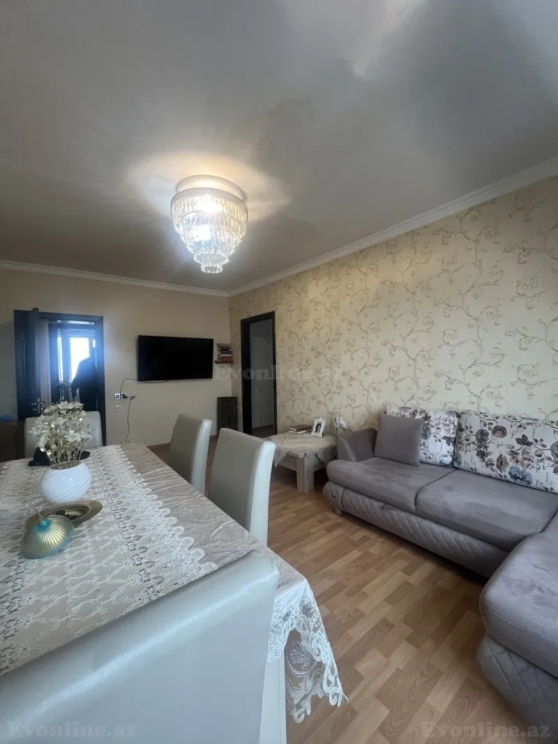 Satılır 4 otaqlı Mənzil Köhnə tikili 90 m² Avtovağzal m.
