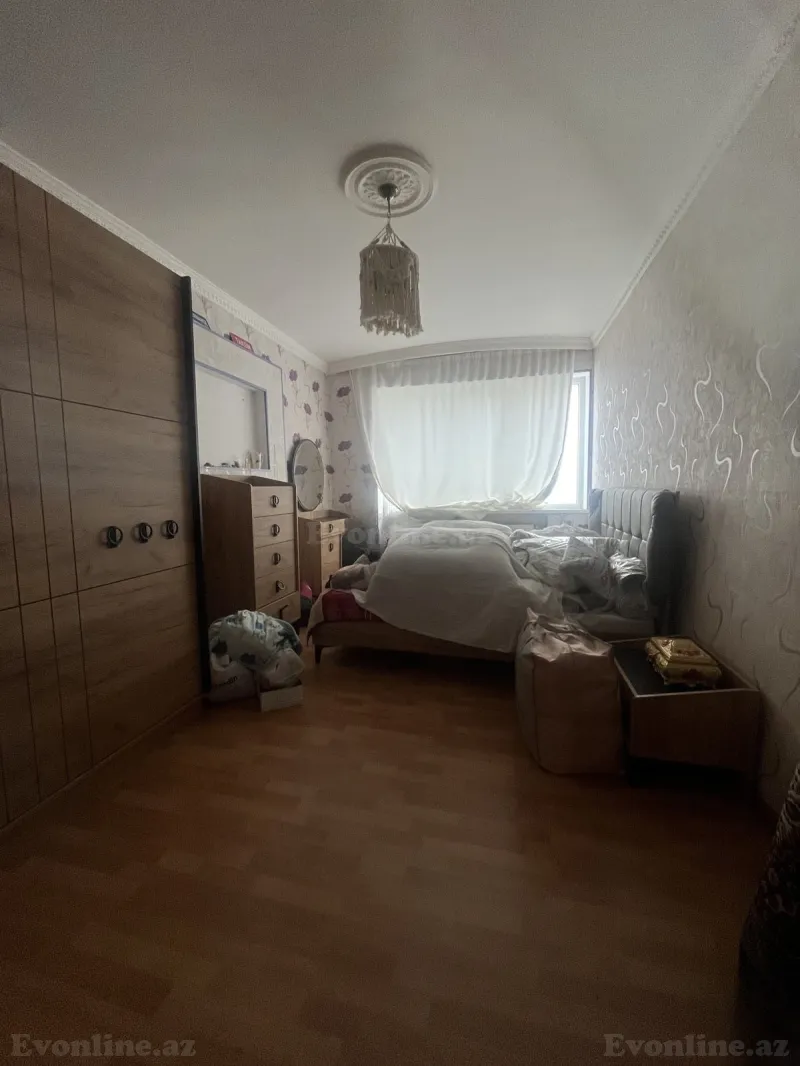 Satılır 4 otaqlı Mənzil Köhnə tikili 90 m² Avtovağzal m. - şəkil 3