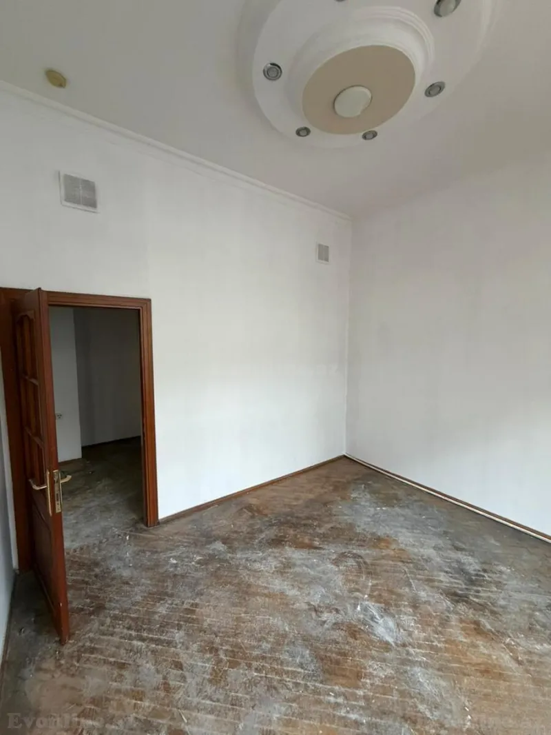 Kirayə verilir Obyekt 190 m² 8 Noyabr m. - şəkil 13