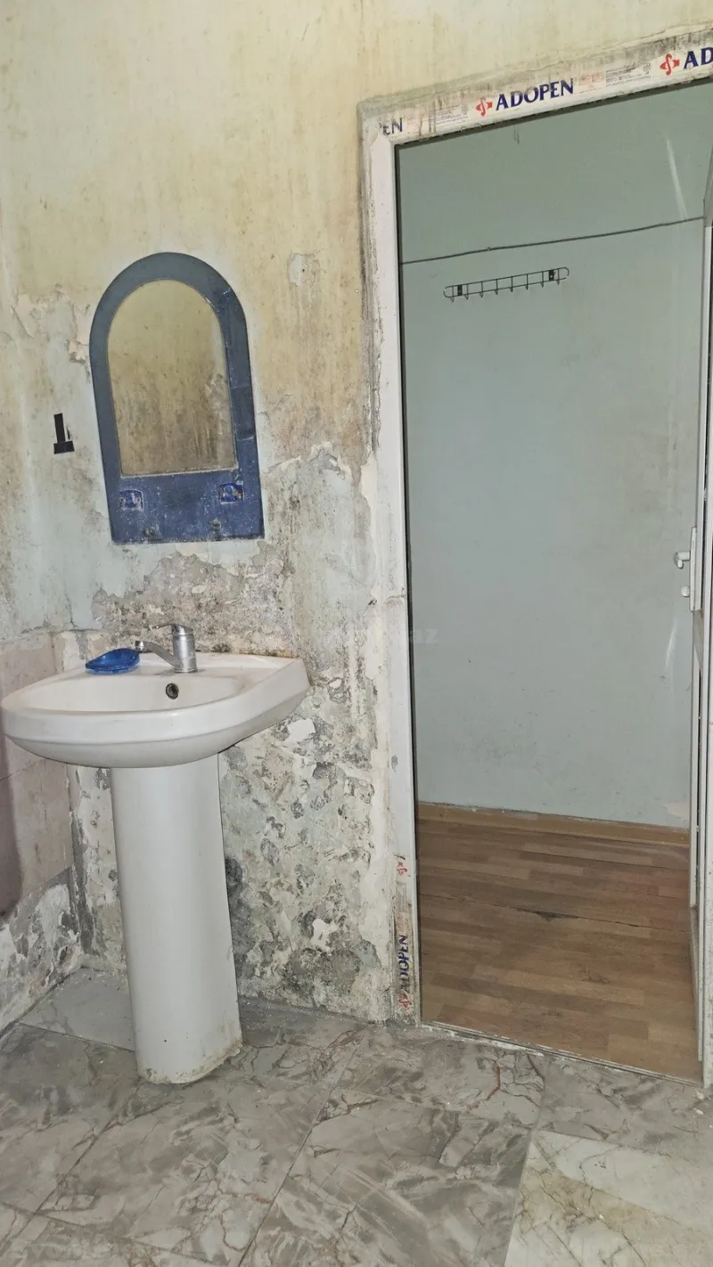 Satılır 2 otaqlı Mənzil Köhnə tikili 50 m² Memar Əcəmi m. - şəkil 12